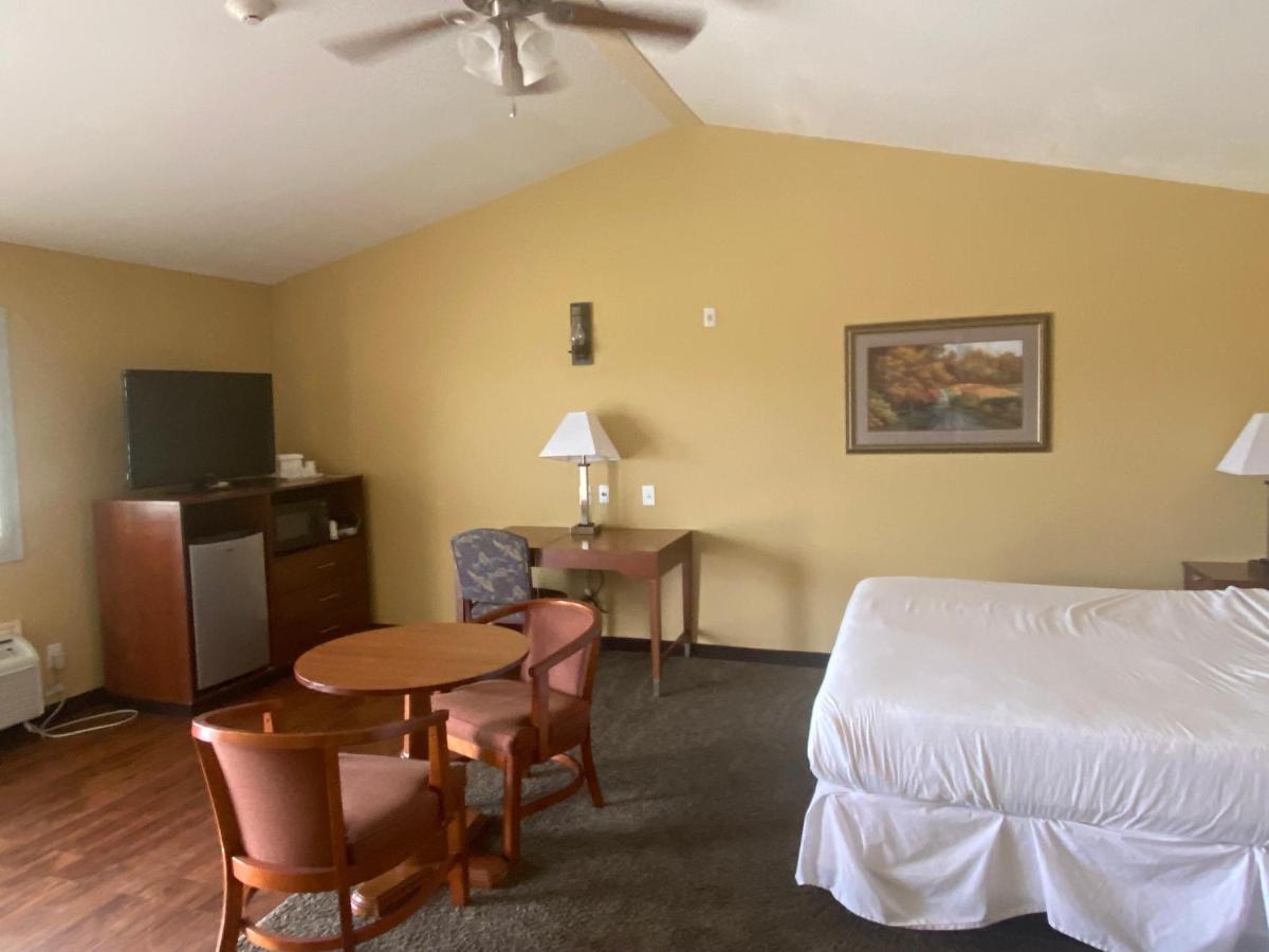 Southern Inns And Suites Now Offering Rv Spaces For Rent Yorktown Ngoại thất bức ảnh