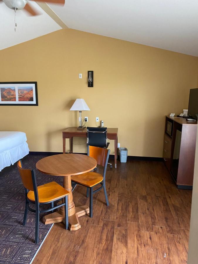 Southern Inns And Suites Now Offering Rv Spaces For Rent Yorktown Ngoại thất bức ảnh